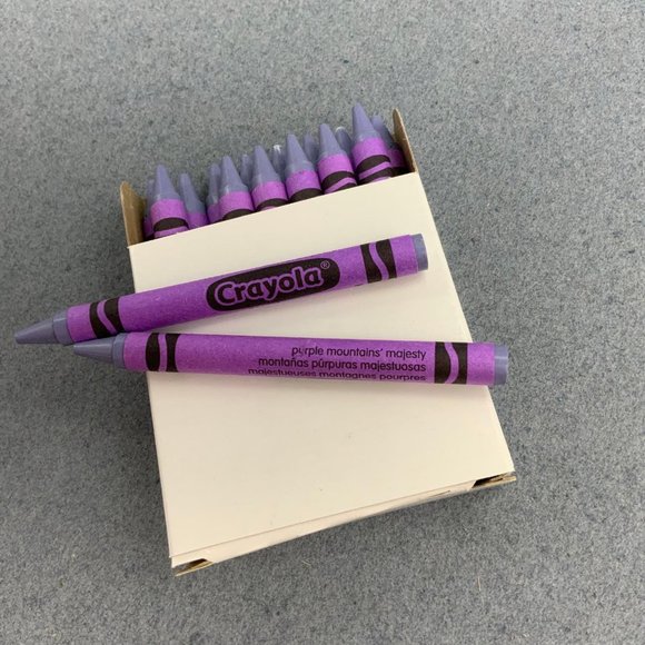 Crayola Crayons Lot of 16 Standard Size Purple Mountains Majesty Montañagnes BTS - Picture 1 of 1